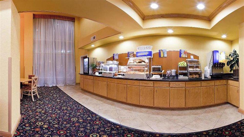 Holiday Inn Express Hotel & Suites Louisville South-Hillview, An Ihg Hotel Bagian luar foto