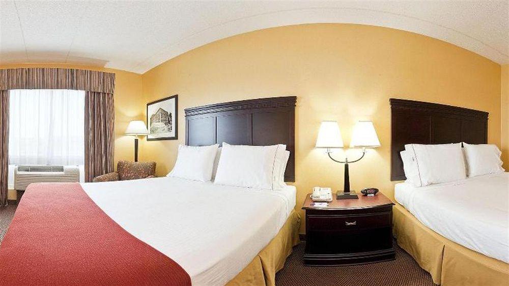 Holiday Inn Express Hotel & Suites Louisville South-Hillview, An Ihg Hotel Bagian luar foto